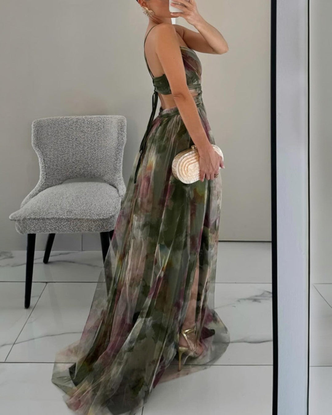 Giselle – Floral Print Maxi Dress