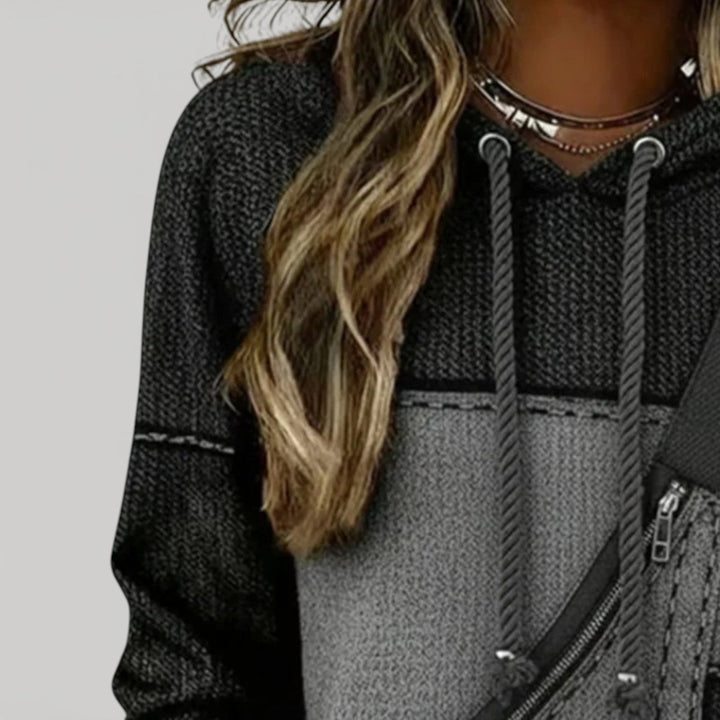 AVA – HOODED JUMPER