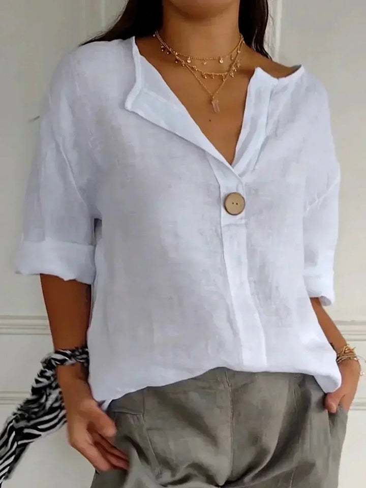 Yvonna – Chic Comfort Blouse